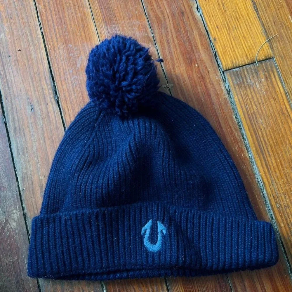2010s True Religion beanie